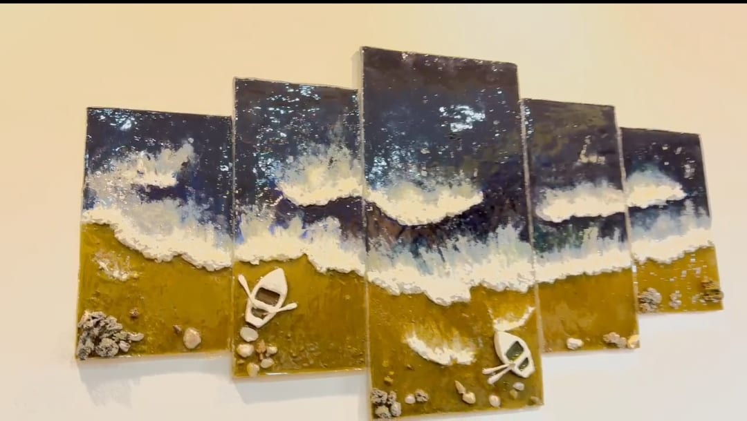 Sea waves thumbnail 3