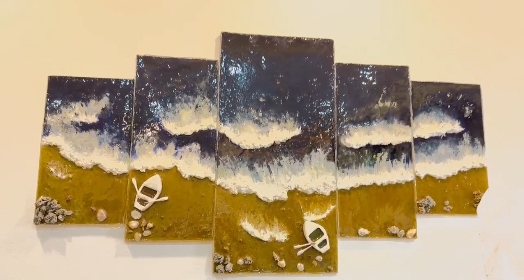 Sea waves, an original piece by Fatema Eldisoqy